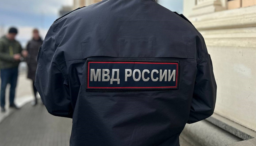 Пьяный аткарчанин ломился в калитку и угрожал убийством знакомому 