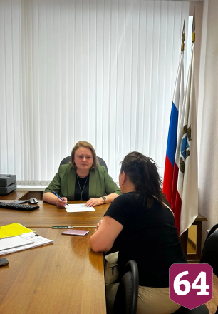 В Саратове маме травмированной девочки помогут добиться наказания для хулиганов